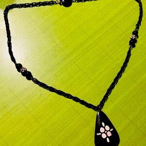 Vintage 1960’s flower pendant hand painted necklace